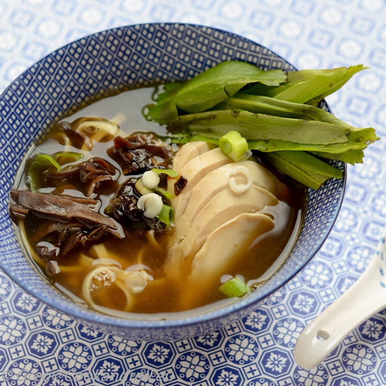 Les meilleures recettes de soupes japonaises miso, soba et ramen
